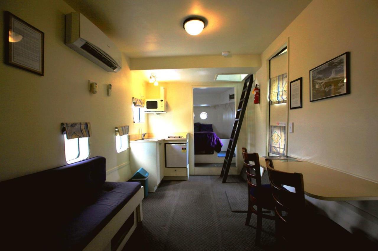 Woodlyn Park Motel Waitomo Caves Exterior photo